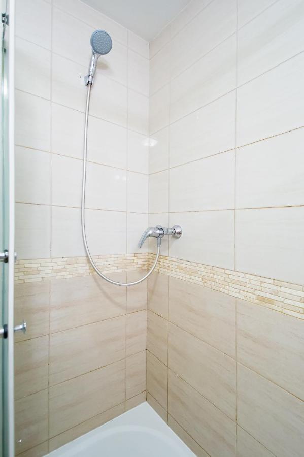 City Center Apartment Legerova Прага Екстериор снимка