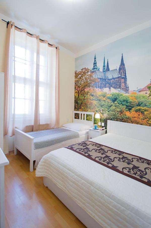 City Center Apartment Legerova Прага Екстериор снимка